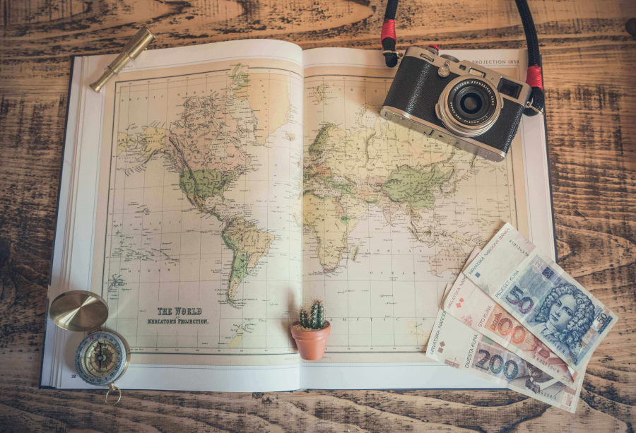 5 Easy Ways to Save and Make Money Before Going Abroad